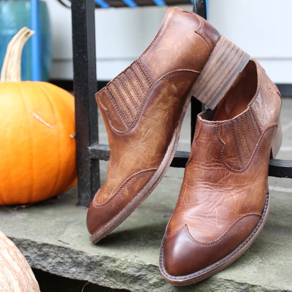 Frye Shoes - Frye Western Shootie in Cognac